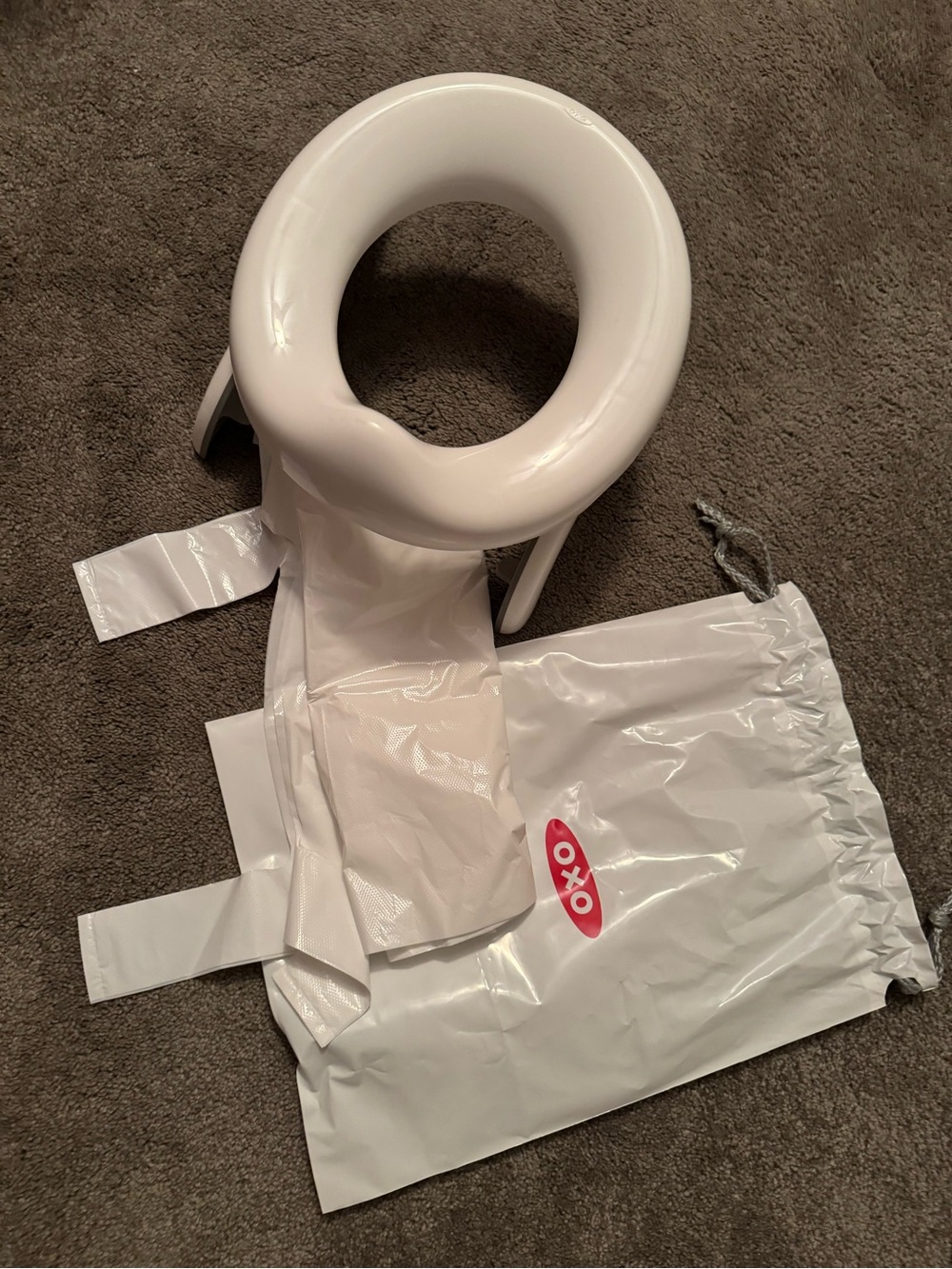 OXO White Bag Dispenser with Disposable Bags